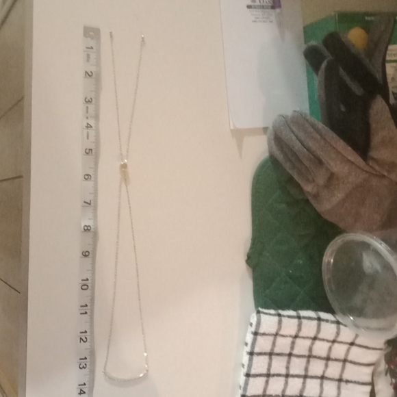 14 k Gold Smile Curved Bar Cubic Zirconia Necklace Adjustable Chain - Picture 4 of 6